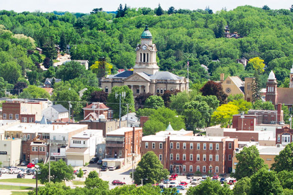 Picture of downtown Decorah