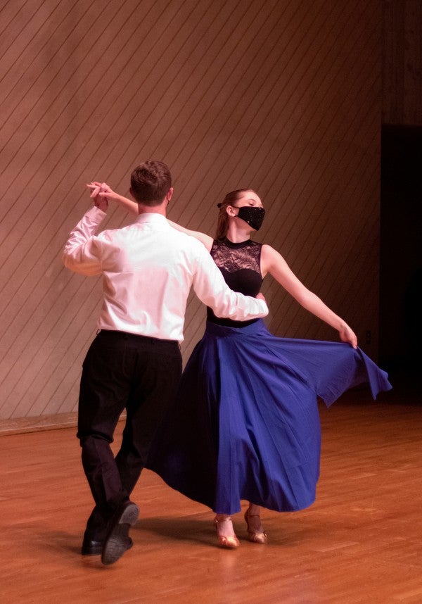 Dance with the Luther Star at Luther campus 2022
