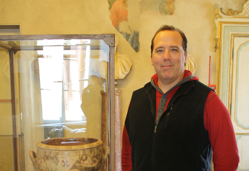 Portrait of Professor Dan Davis