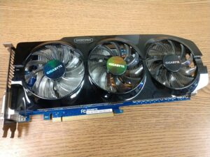 Picture of Graphics Card: Gigabyte GTX 670 OC 2GB