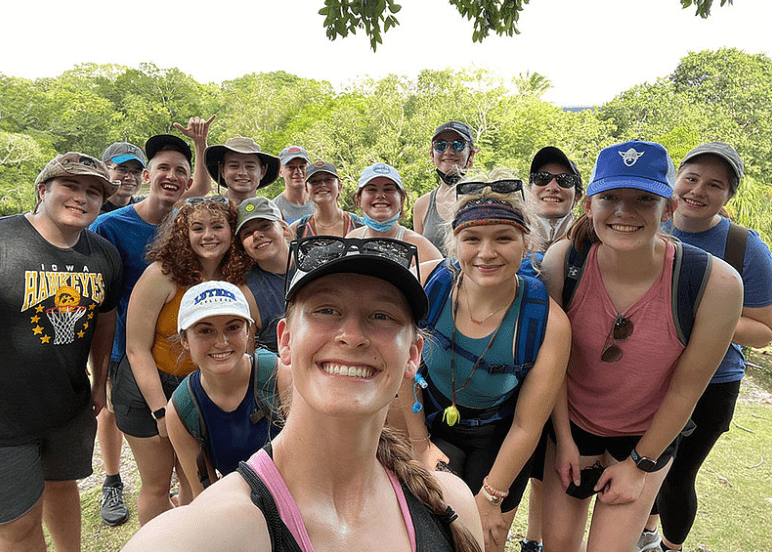 Luther students studying in Belize