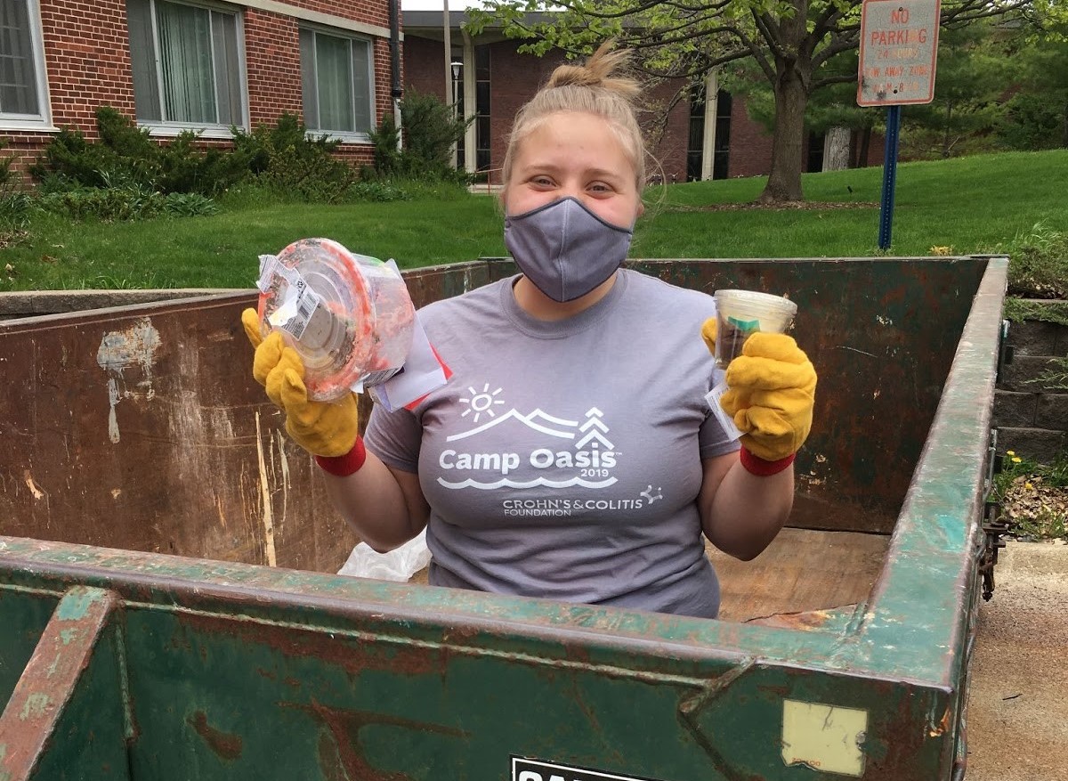 Student participates in Luther's move out mindfully program