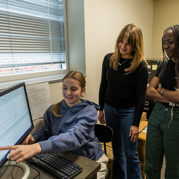 Luther College students in the Laboratory for the Investigation of Mind, Body, and Spirit.