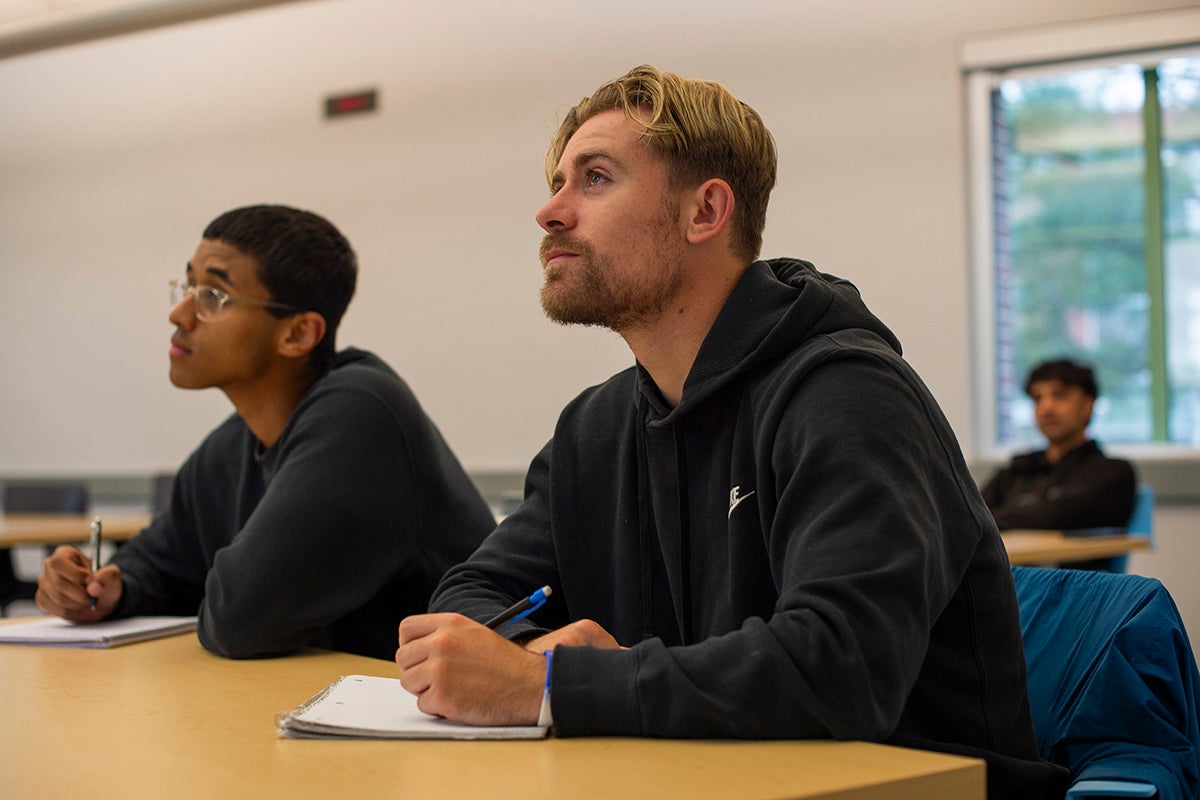 2 students at a desk