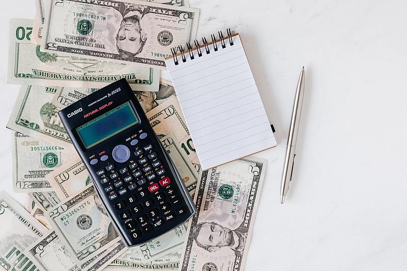 calculator is used to calculate personal finances