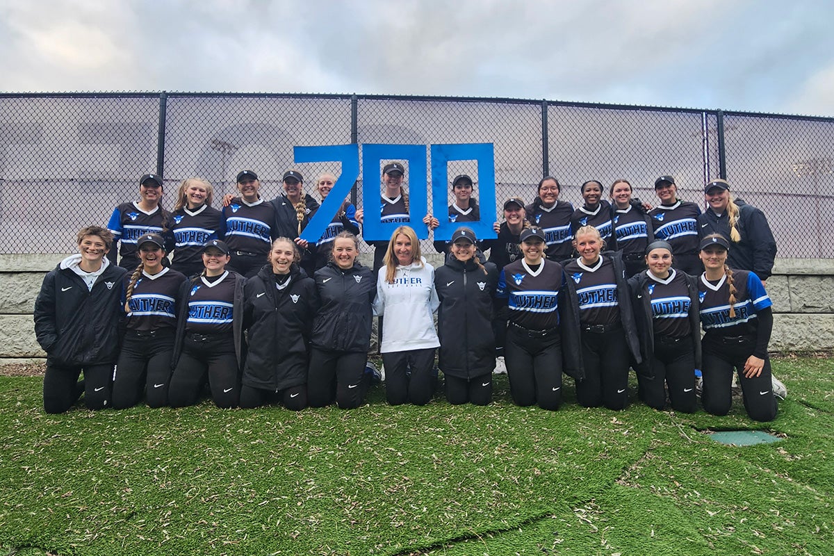Luther College softball team