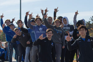 A group of alumni signals the Luther L