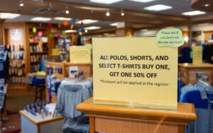 Bookshop sign announcing a discount