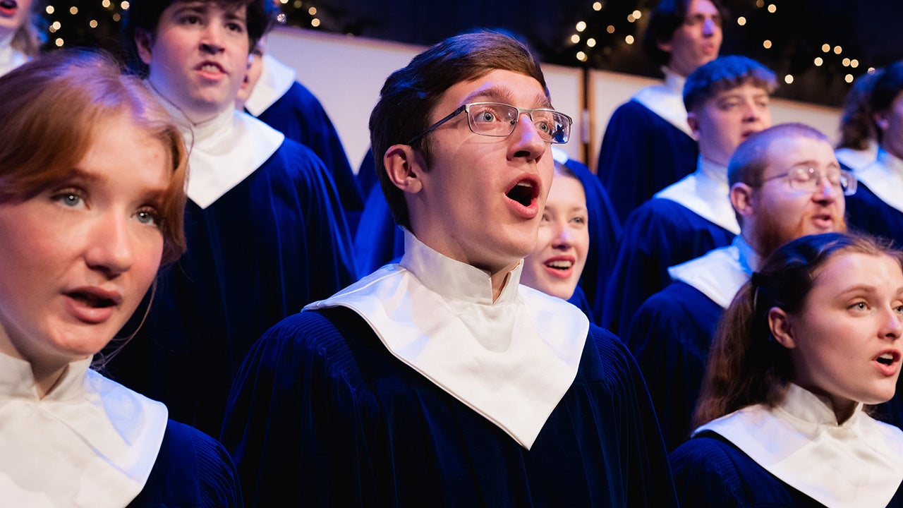 Nordic Choir singers perform