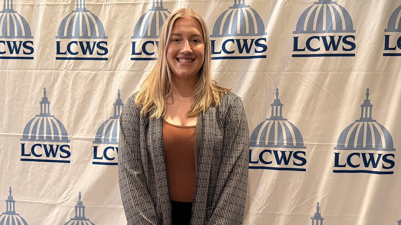 Kayla Will ’25 receives the Dr. Christopher C. Joyner Memorial Award